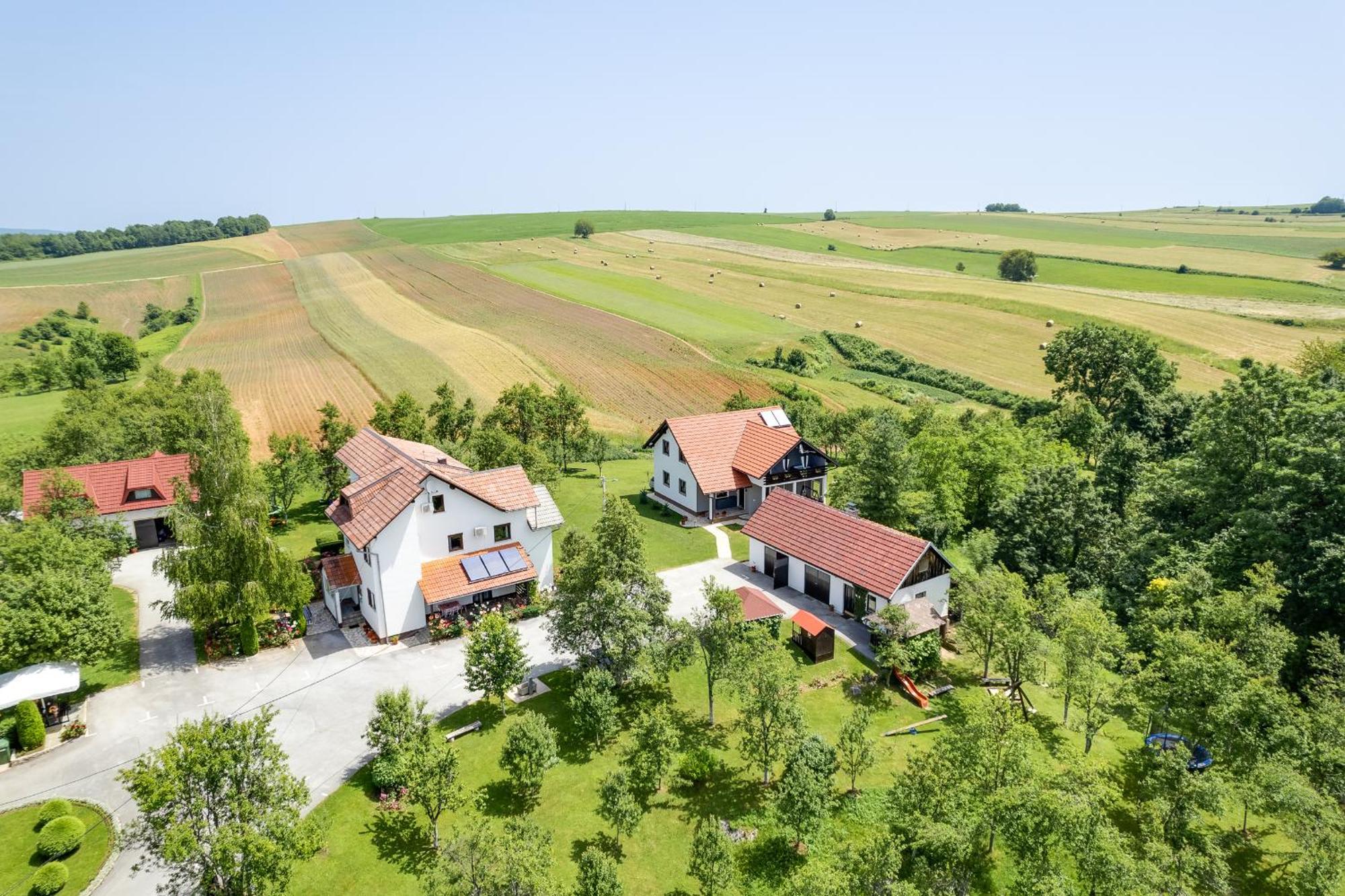 Apartments Patar Grabovac  Exterior photo