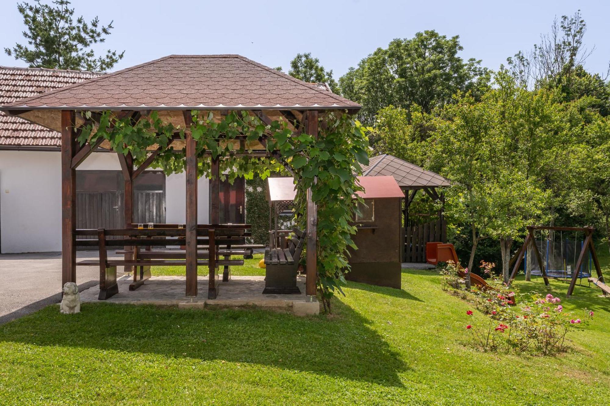 Apartments Patar Grabovac  Exterior photo